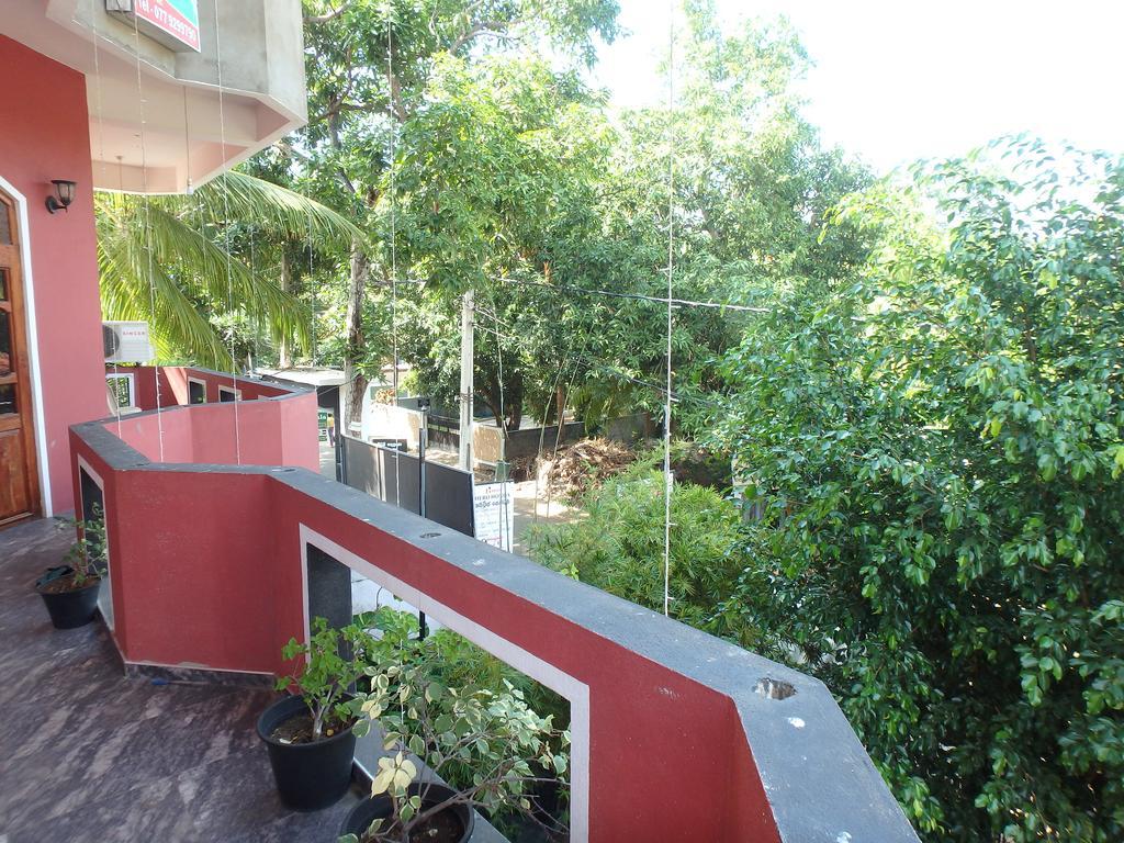 K Holiday Tissamaharama Bagian luar foto
