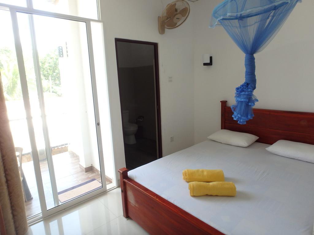 K Holiday Tissamaharama Bagian luar foto